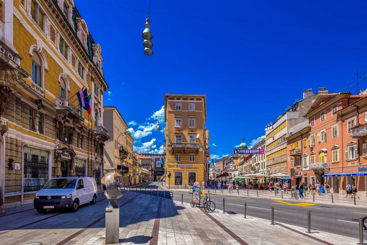 Small, Sweet & Cosy Apartments Rijeka Luaran gambar